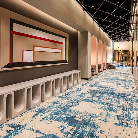 Renaissance Porto Lapa Hotel Екстериор снимка The interior of the new terminal