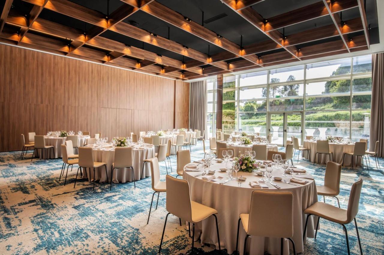 Renaissance Porto Lapa Hotel Екстериор снимка The Riverbank