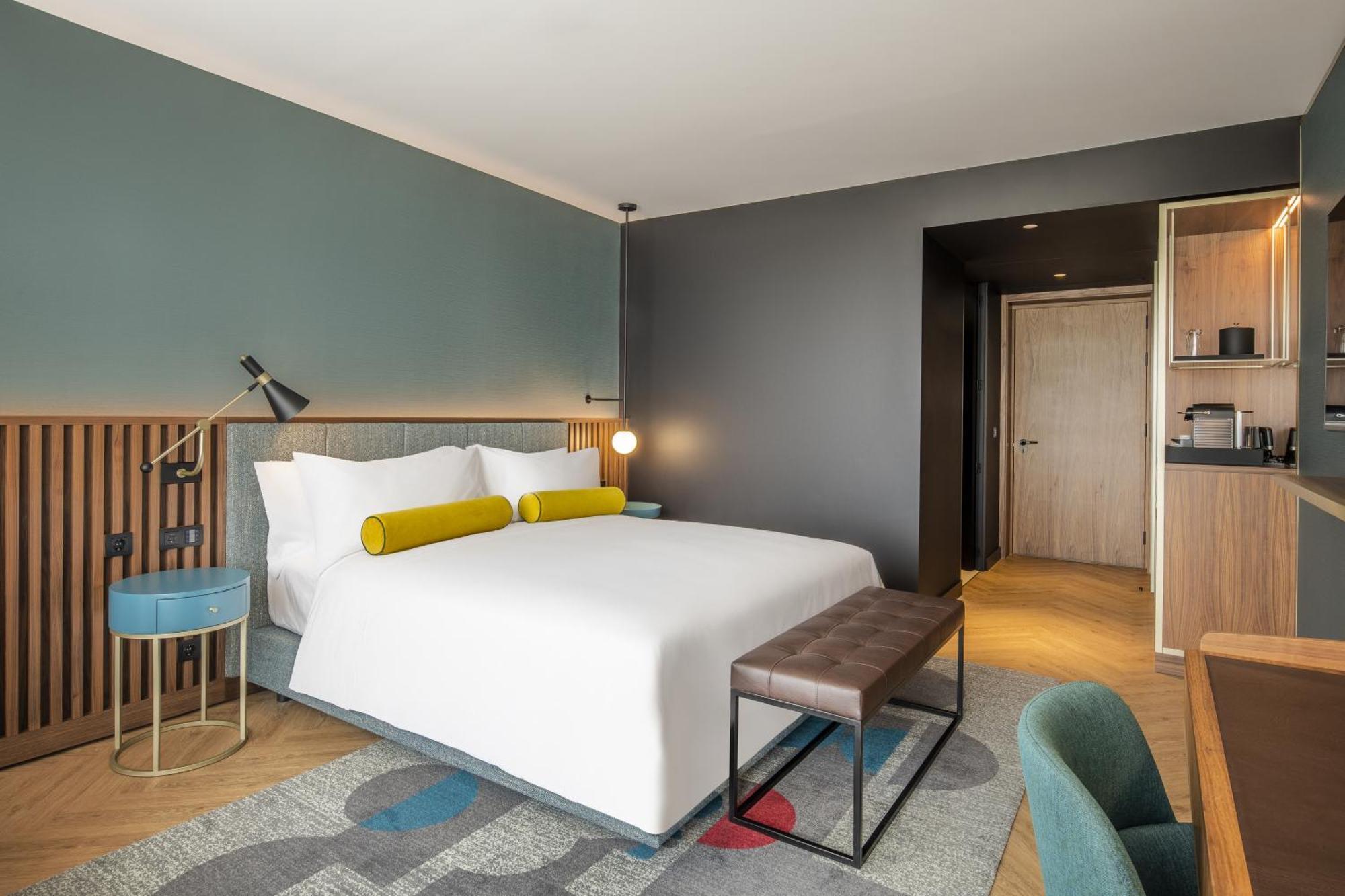 Renaissance Porto Lapa Hotel Екстериор снимка A room at the hotel