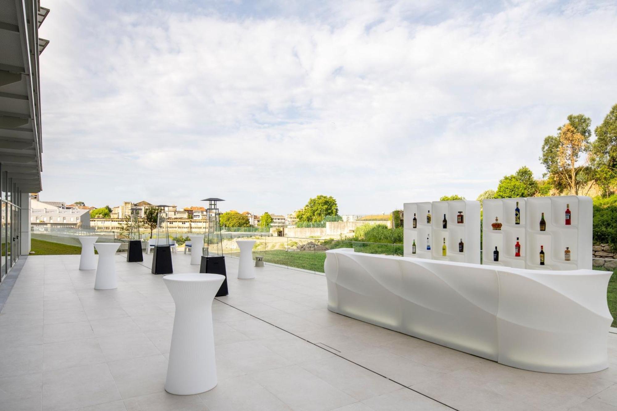 Renaissance Porto Lapa Hotel Екстериор снимка The terrace