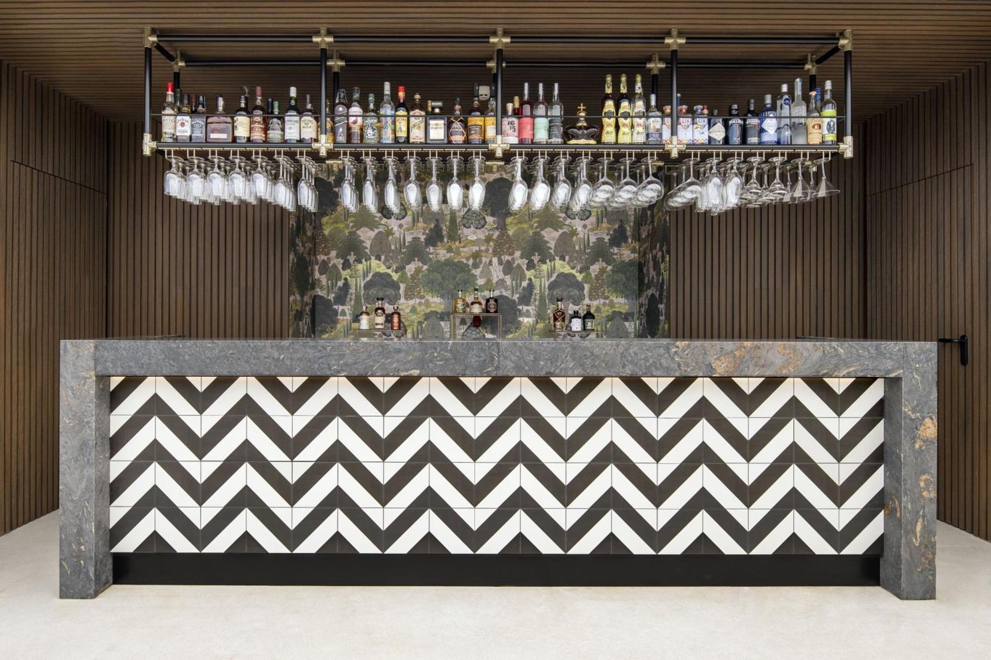 Renaissance Porto Lapa Hotel Екстериор снимка The bar at the hotel