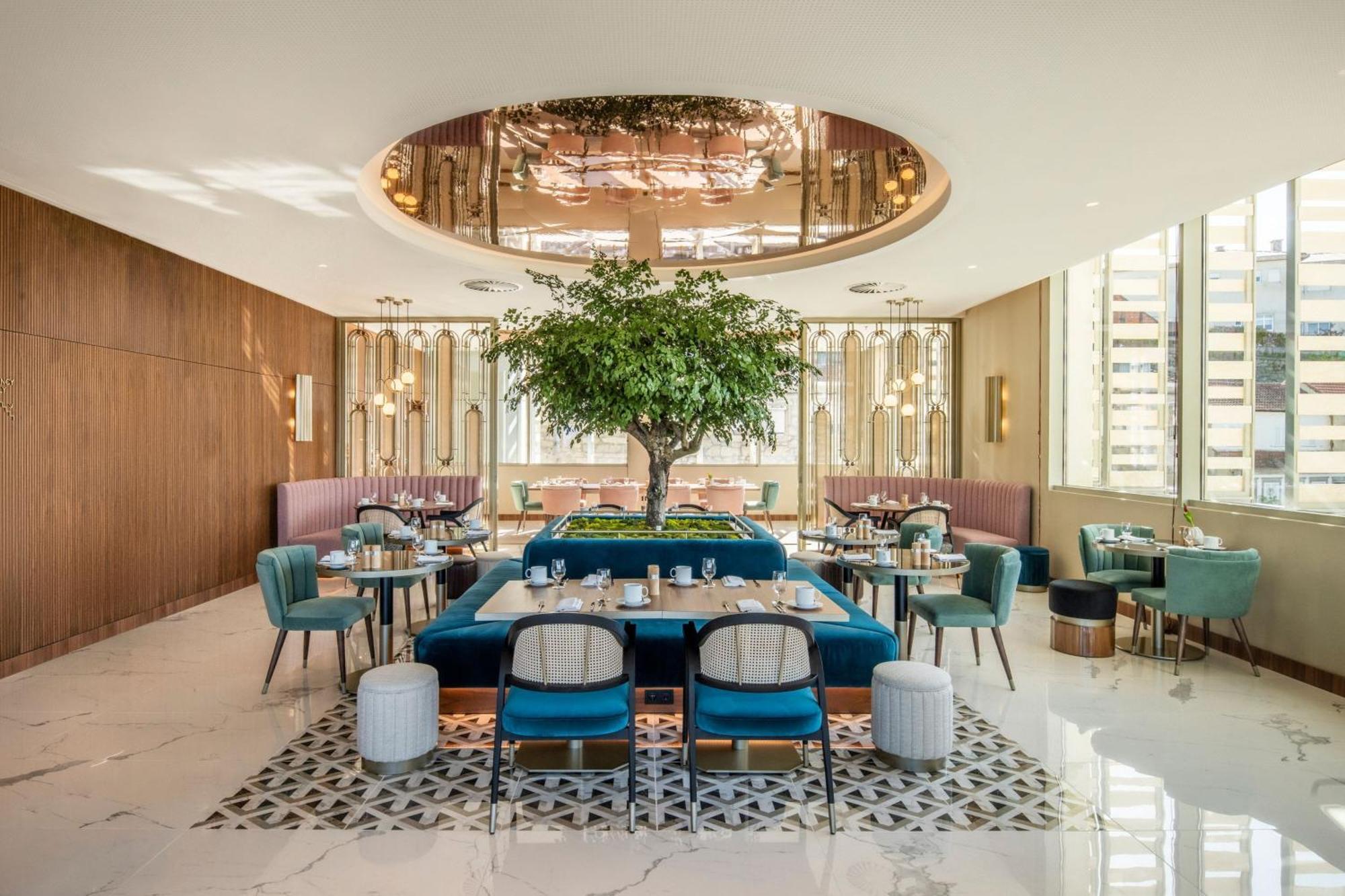 Renaissance Porto Lapa Hotel Екстериор снимка The restaurant